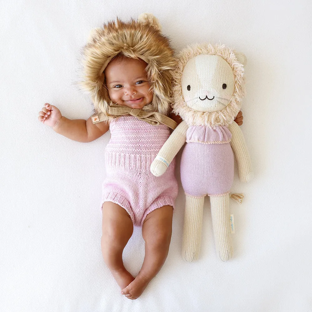 Cuddle   Kind - Savannah the Lion